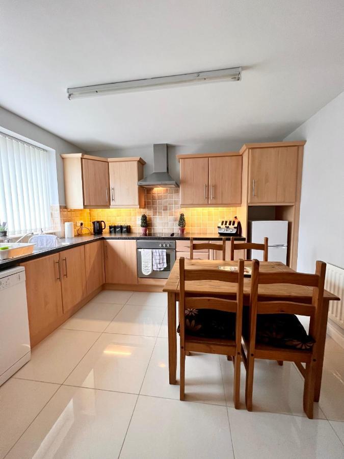 Number 14 Self Catering, Portrush, Northern Ireland エクステリア 写真